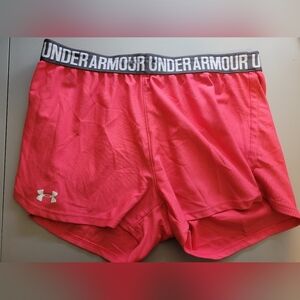 Under Armour shorts size M
